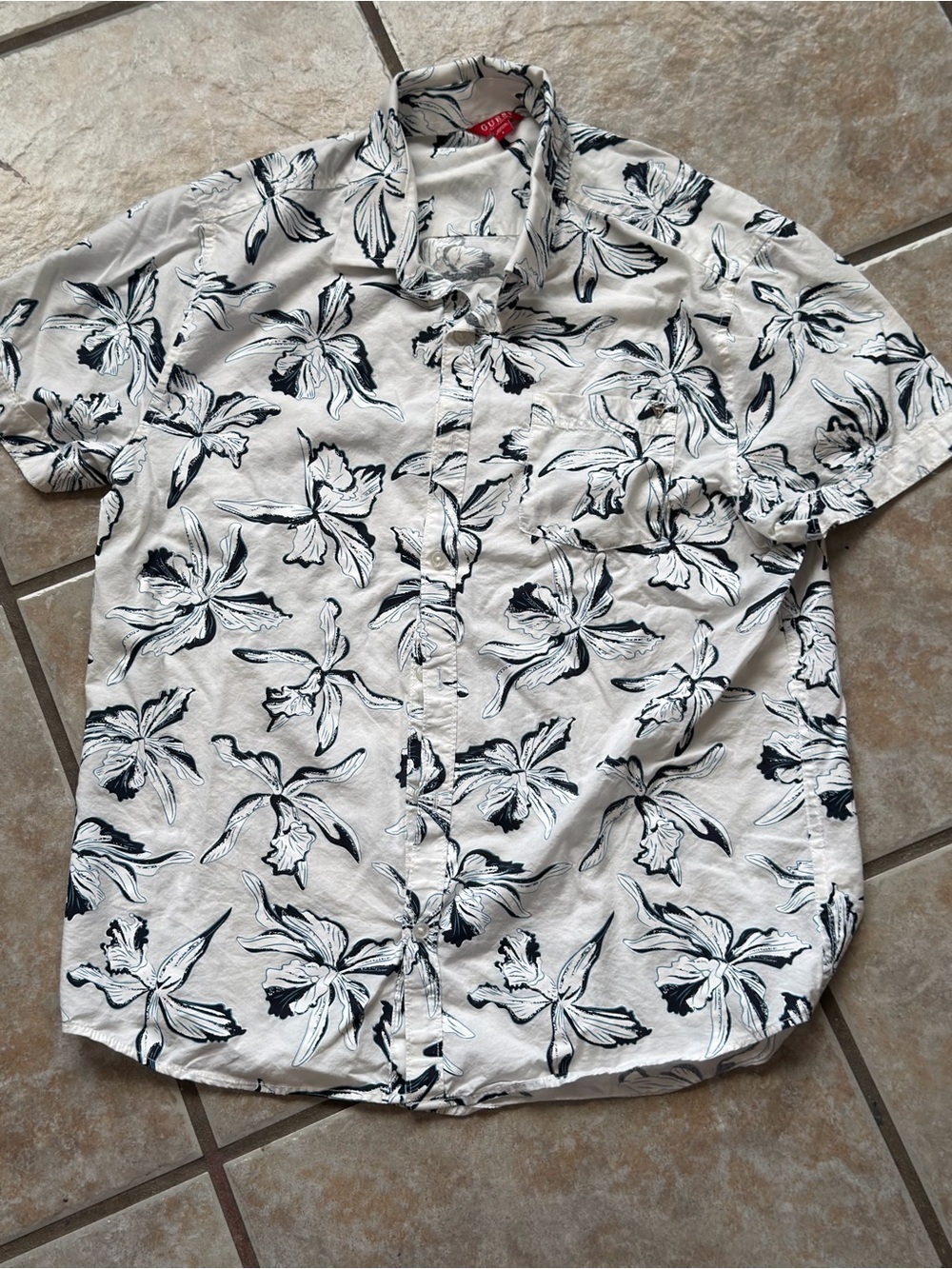 Guess Los Angeles Men's Size Large Floral Orchid Short Sleeve Button Up Shirt L